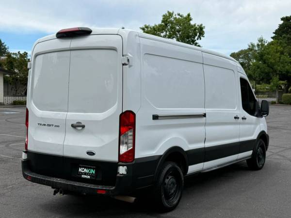 2021 Ford Transit 250 - Photo 6