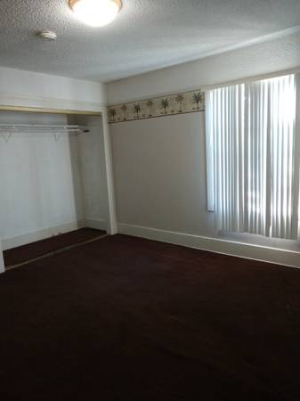 $1,300 Large room for 2 people (san jose east)63858053647105121