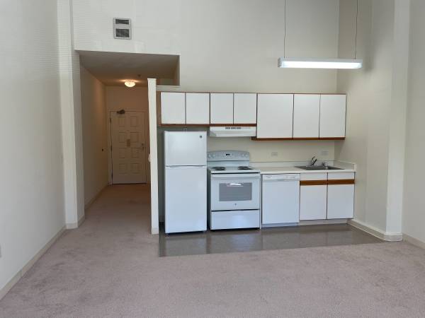 $1,895 / 500ft2 - San Rafael Loft-Like Studio with tons of Natural Light (san rafael)63928407768835120