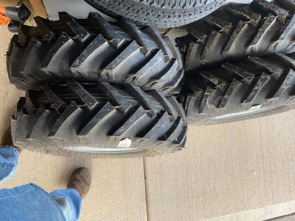 Ditch Witch Implement tires & wheels 1