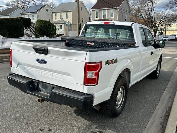 2018 Ford F150 SuperCrew Cab - $9,800 (181 East Jamaica Ave Valley Stream)63654708546177124
