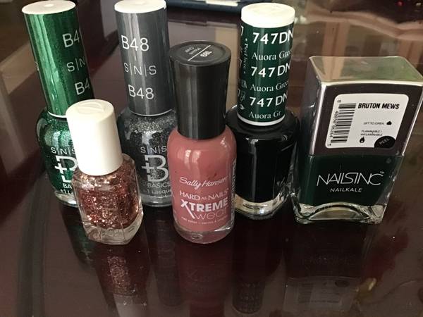 Nail polish, 6 bottles 1