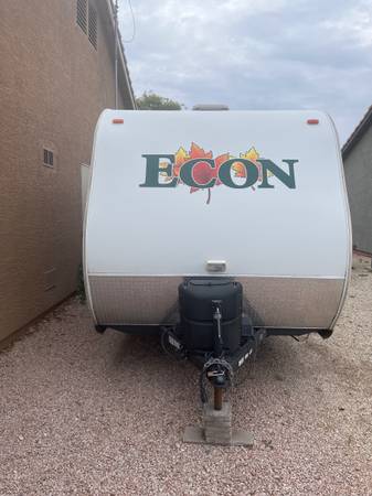 Pacific Coachworks. Econ E16 RB 1