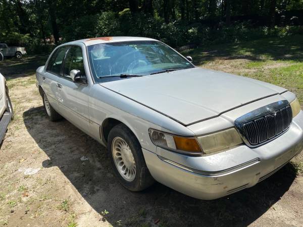 2002 Mercury Grand marquis - $1,700 (Atlanta)63620680972035120