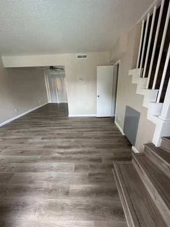 $1,529 / 2br - 864ft2 - ¡¡Disponible AHORA casa adosada de 2 habitaciones!! (Merced)63623142925187122