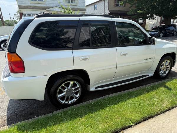 2007 GMC Envoy Denali totalmente equipado, funciona excelente y se ve hermoso - $2,700 (Staten Island)63618038882307122