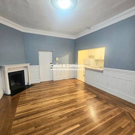 $3,400 / 2br - 800ft2 - Back Bay 2 dormitorios ~ Calefacción y Agua Caliente Incluidas, Pisos de Madera, Disponible AHORA (Boston - Back Bay - Newbury St)63863137495939122