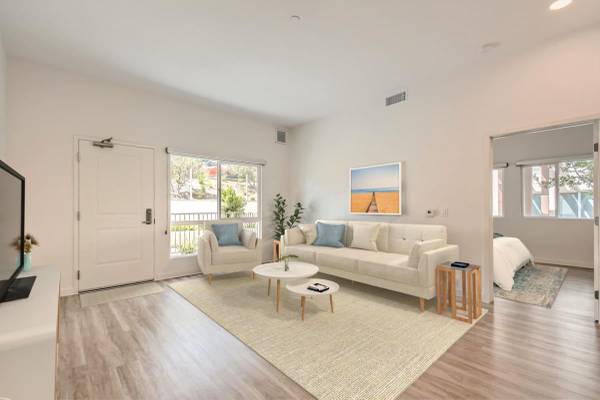 $2,930 / 1br - 726ft2 - Central Air & Heating, Historic Building, Smart keyless entry (La Mesa)63998456953987120