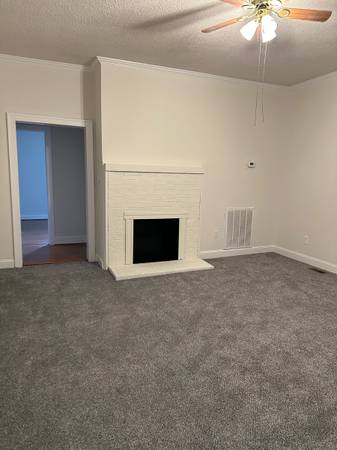 $2,500 / 4br - 2800ft2 - 7 acres in Wilson (Black Creek)63932059318147122