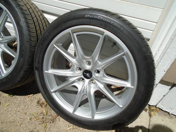 2024 Mustang GT premium wheel/tire set of 4-like new 1