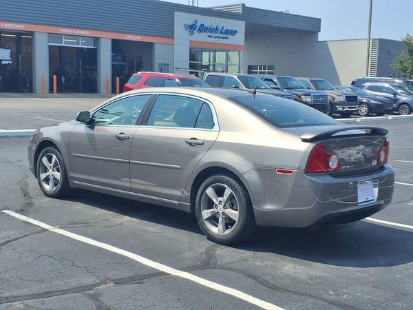 2011 Chevrolet Chevy Malibu LT 1LT - $6,400 (Flat Rock, MI)63470238591233124