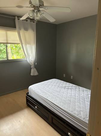 $900 / 1br - 130ft2 - SHARE HOUSE HORSES TOO! (N E PHOENIX 56TH ST & THUNDERBIRD)64024998141441122