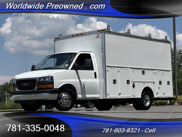 2015 Chevrolet Express 3500 14 pies Van de Servicio Utilitario 75 mil millas #1476 - $24,900 (South Weymouth)634706219047691219