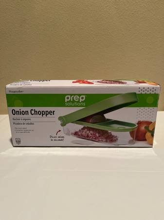 Progressive Prep Solutions Onion Chopper 1