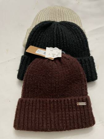 Steve Madden Knit Beanie Bundle 1