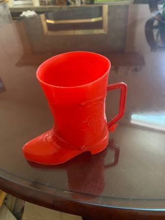 Vintage Retro Red Plastic Cowboy Boot Cup Mug, 50s or 60s. 1