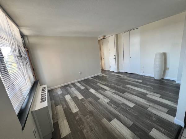 $2,195 / 1br - RENOVATED ONE BEDROOM APARTMENT, INCLUDES ALL, NO FEES, BALCONY 4th FL (BELMONT, WATERTOWN, CAMBRIDGE WALTHAM)63951007652227123