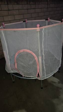 Mini kid trampoline! 50$ 1
