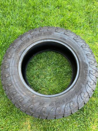 LT285/65-R20 Toyo Open Country AT Neumático - $130 (Oxnard)62932750268545122