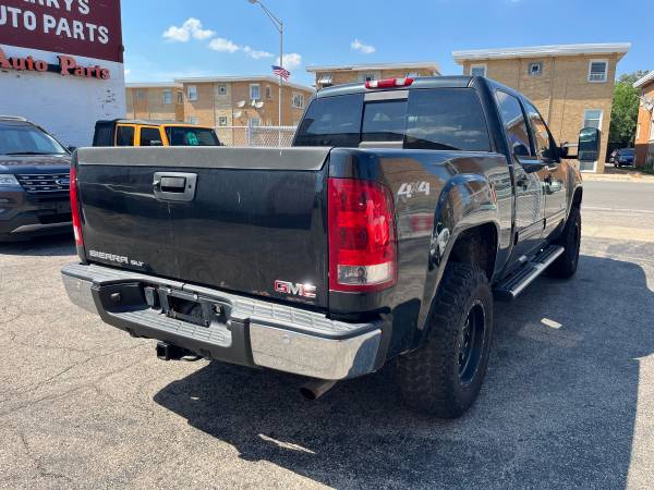 2009 GMC Sierra 1500 SLT 6.0L 4X4 - $8,795 (River Grove)63618919658881124