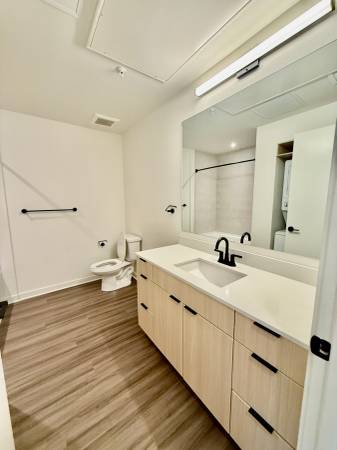 $1,383 / 478ft2 - Modern Studio Living in Downtown Colorado Springs – Unit 329 (Downtown ~ Fort Carson ~ Cheyenne Hills ~ Broadmoor)63687049752961121