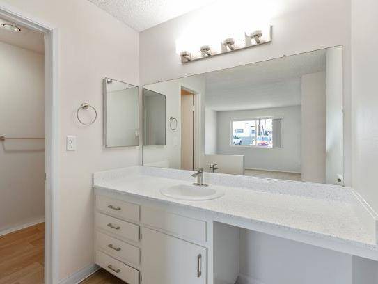 $1,816 / 1br - 687ft2 - 24 hour Maintenance on Call, Vertical Blinds, Disposal (El Cajon)63663753083907123