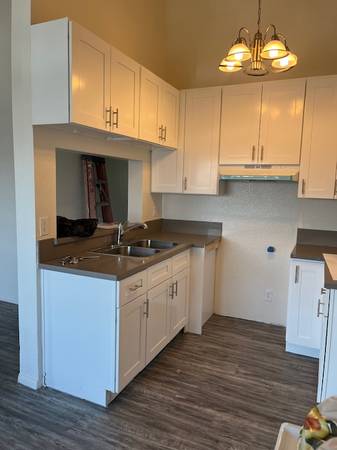 $2,250 / 2br - Moonlight Gardens (Pacoima)63829304567553120