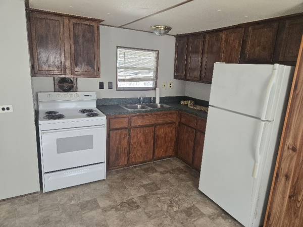 $795 / 2br - 800ft2 - For Rent 2 bedroom 1 bath mobile home in Sharyland (Mission)64199311169155121