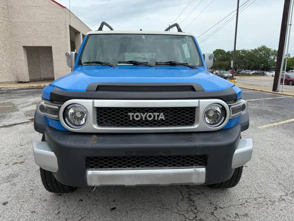 2008 Toyota FJ Cruiser 4x4 - $9,950 (Houston)63617016465153122