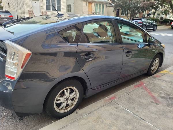 2010 Toyota Prius III Hybrid For Sale - $6,100 (Brooklyn)63469894243587124