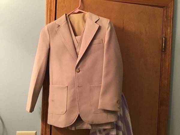 Boys Sz 14/16 Suit 1