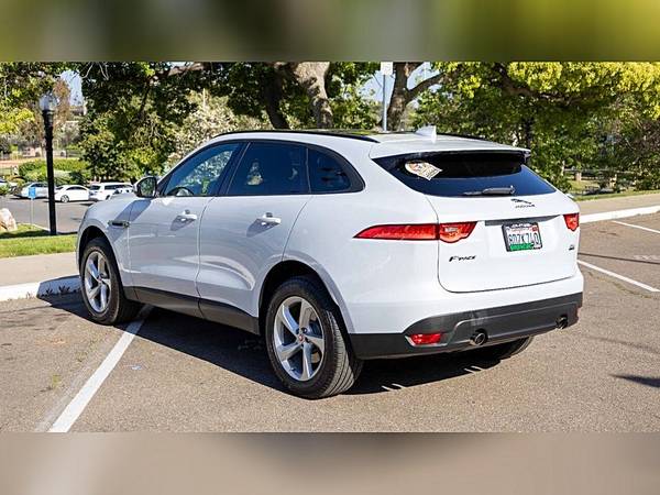 2018 Jaguar F-PACE 25t Premium AWD 4dr SUV - $17995.0063470062241539123