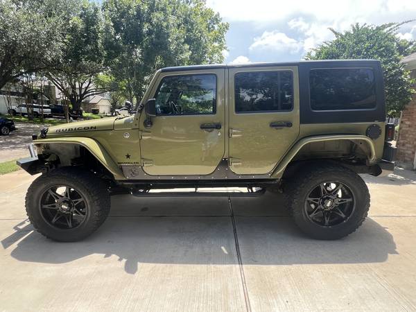2013 Jeep Wrangler Rubicon - $21,500 (Sugar Land)63616987585665122