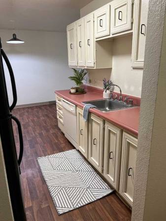$1,825 / 2br - 832ft2 - Is this too good to be true? The perfect location in Anchorage (Anchorage - Near Campbell Park)63991793391747123