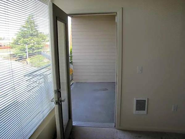 $1,459 / 2br - 844ft2 - On-Site Maintenance, On-Site Management, Breathtaking Views (North Tabor)63999455554178124