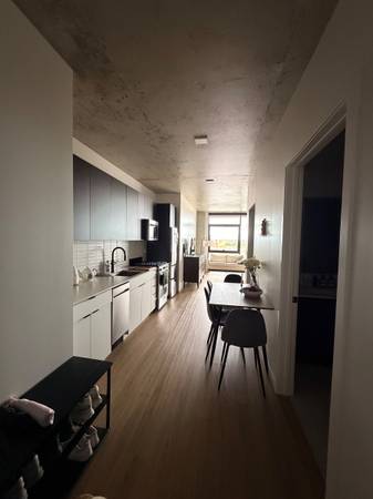 $2,295 / 1br - 700ft2 - Subleasing The Elizabeth studio apartment (Chicago, Fulton market)64041642286977120