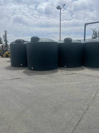2500 gallon water tank. 1