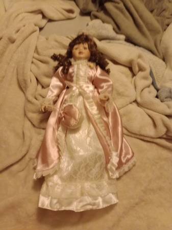Porcelan dolls antique 1