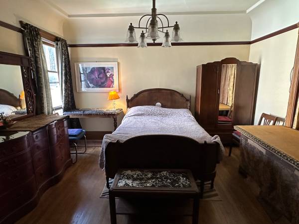FURNISHED ROOM FOR RENT IN THE OUTER RICHMOND 1