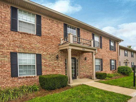 $1,416 / 2br - 905ft2 - Abundant Closet Space, A Must See, Bark Park (Parking lots or rentable carport)63665894852225123