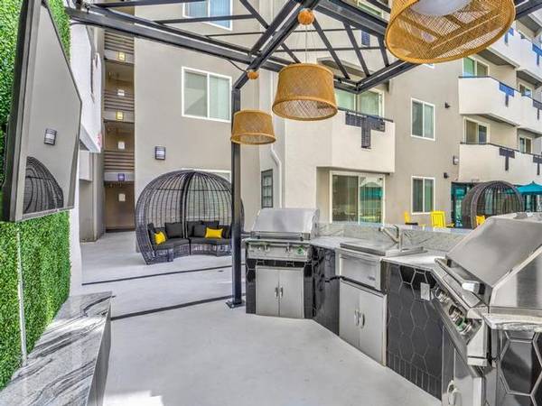 1 State-of-the-Art Kitchens with Whirlpool Stainless Appliances 1