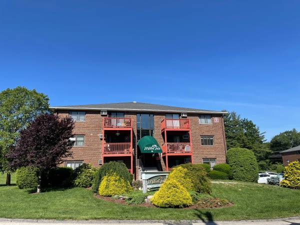 $1,861 / 2br - 875ft2 - Head turning 1st flr. 2 bedroom with patio!Non Smoking Bldg!Heat incl! (90 Powers Street, Milford, NH)63656278231553123