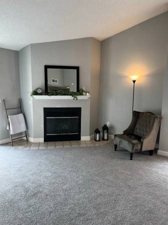 $1,995 / 2br - 816ft2 - Your couch just sighed in relief. (Sacramento)63900310995587124