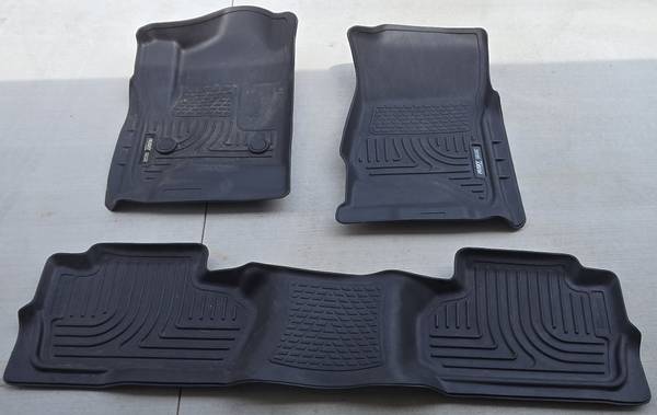 GMC Sierra Accessories - $1 (South Milwaukee)63471071281537124
