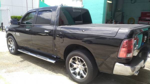 2015 DODGE RAM 1500 CABINA DOBLE CON ALMACENAMIENTO RAM BOX (78K MILLAS) - $15,950 (MIAMI)63479420825603122