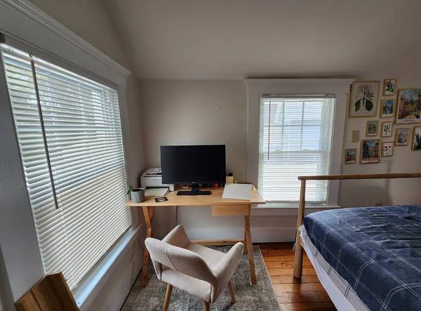 $1,020 / 3br - Beautiful single family home, 3 bedrooms, 1.5 baths, with a beautiful64010164467586121
