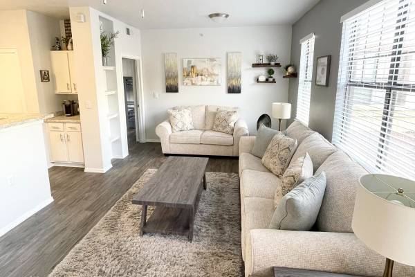 $1,395 / 4br - 1100ft2 - CALL TO ASK ABOUT OUR SPECIALS! (TUCSON)63674704796673123