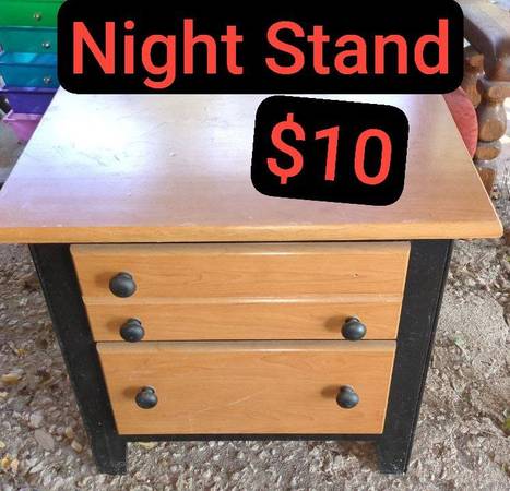 Small Night Stand 1