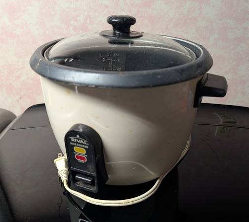 Rival Rice Cooker - RC160 1