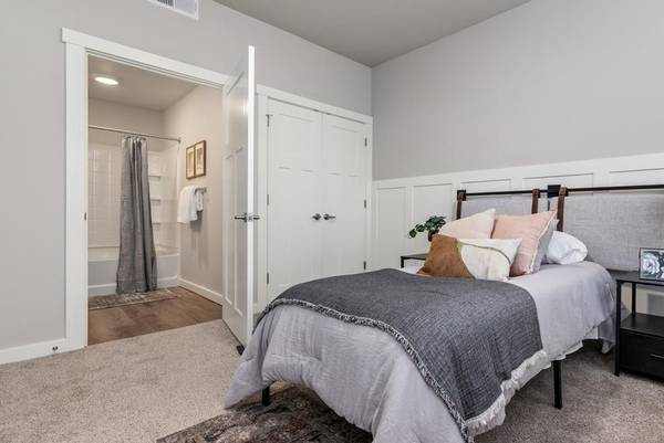 $1,775 / 2br - 1169ft2 - A Community Designed for Your Lifestyle63664992604417124